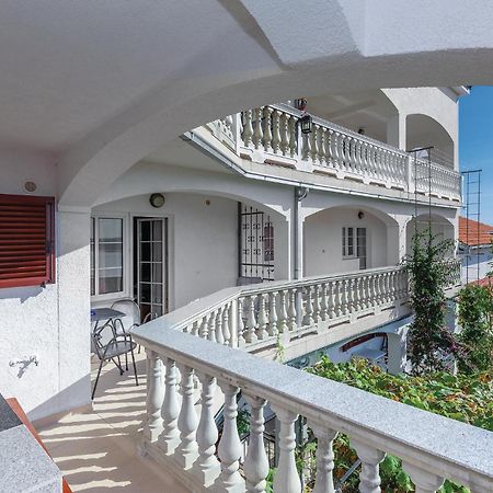 1 Bedroom Cozy Apartment In Crikvenica Exterior photo