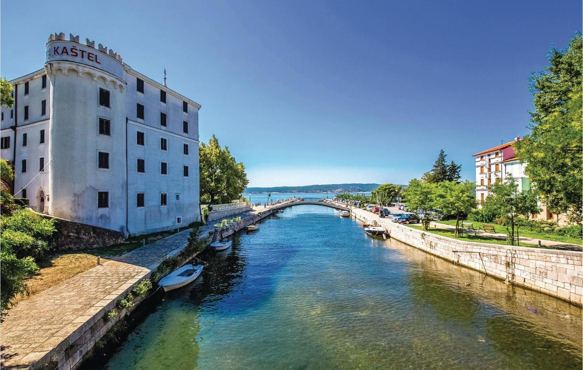 1 Bedroom Cozy Apartment In Crikvenica Exterior photo